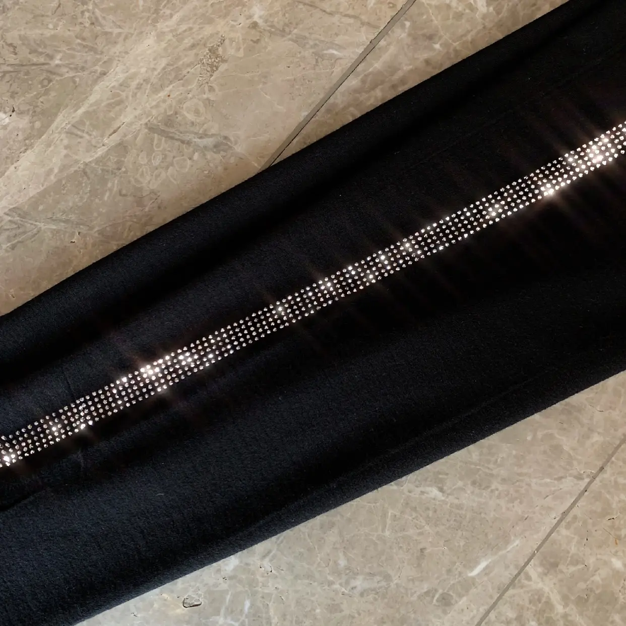 Black Slimming Leggings with Sparkle Detail - Image 3