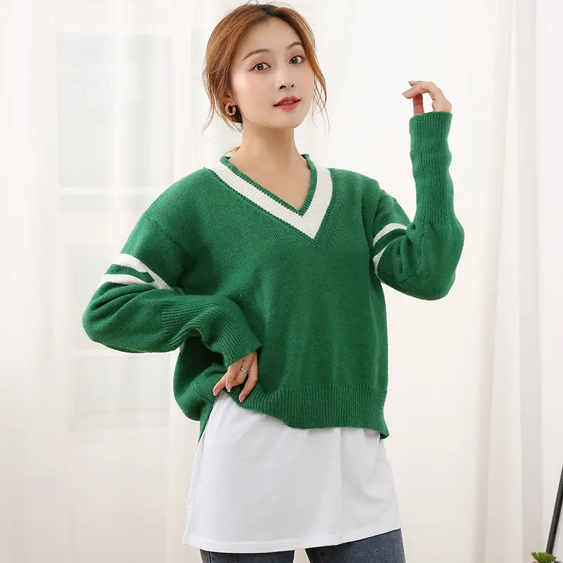 Women V-Neck Sweatshirt Set White Bottom - Image 3