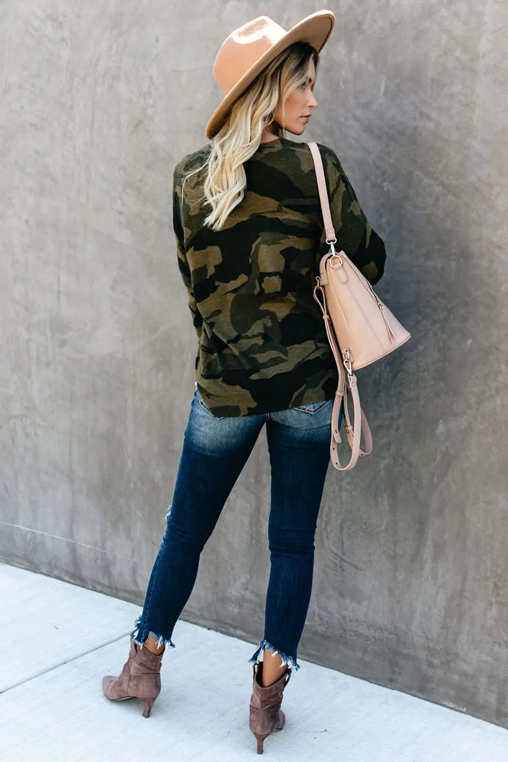 Women Leopard Print Long Sleeve T-Shirt Camo Bottom — feature 16