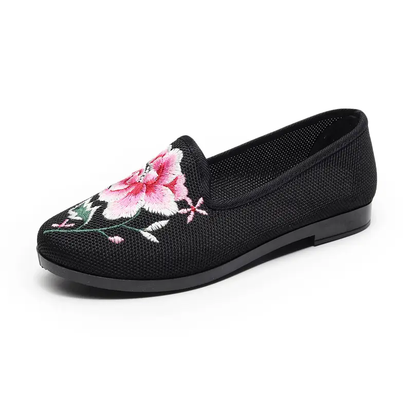 Cloth Shoes, Embroidered Shoes, Mom's Shoes, Soft-Soled, Non-Slip, Slip-On Shoes for Women, Flat-Soled, Comfortable, Not Tiring for the Feet, Summer, Cross-Border - Image 2