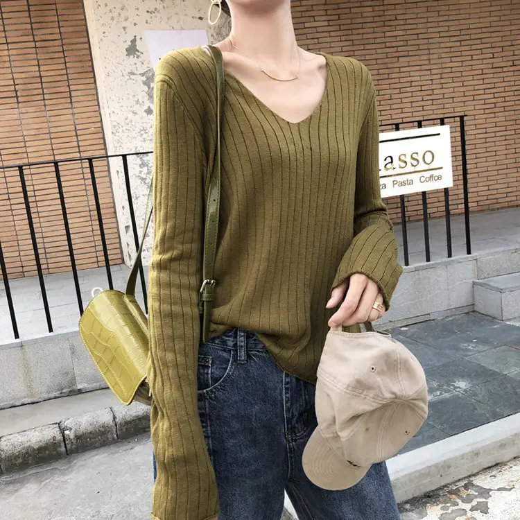 Women Low Neck Knitwear Set Black Yellow Shoulder Bag — feature 18