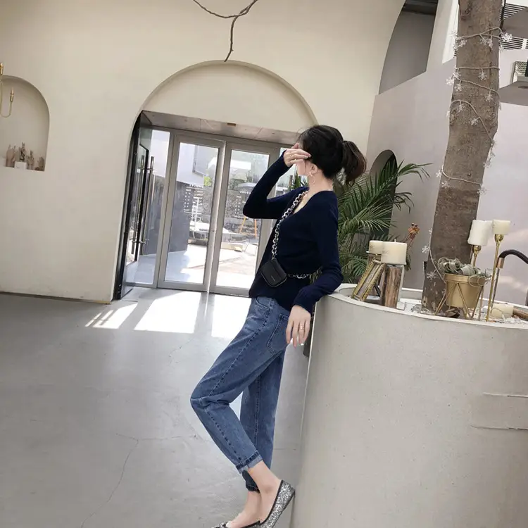 Women Low Neck Knitwear Set Black Yellow Shoulder Bag — feature 29