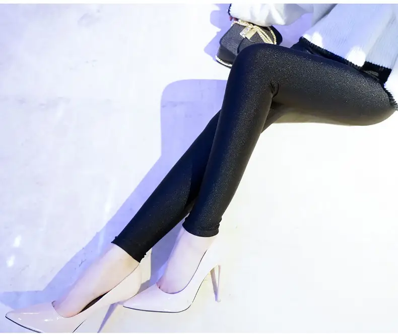 Women's Black Fleece High Waist Pencil Pants Plus Size — feature 11