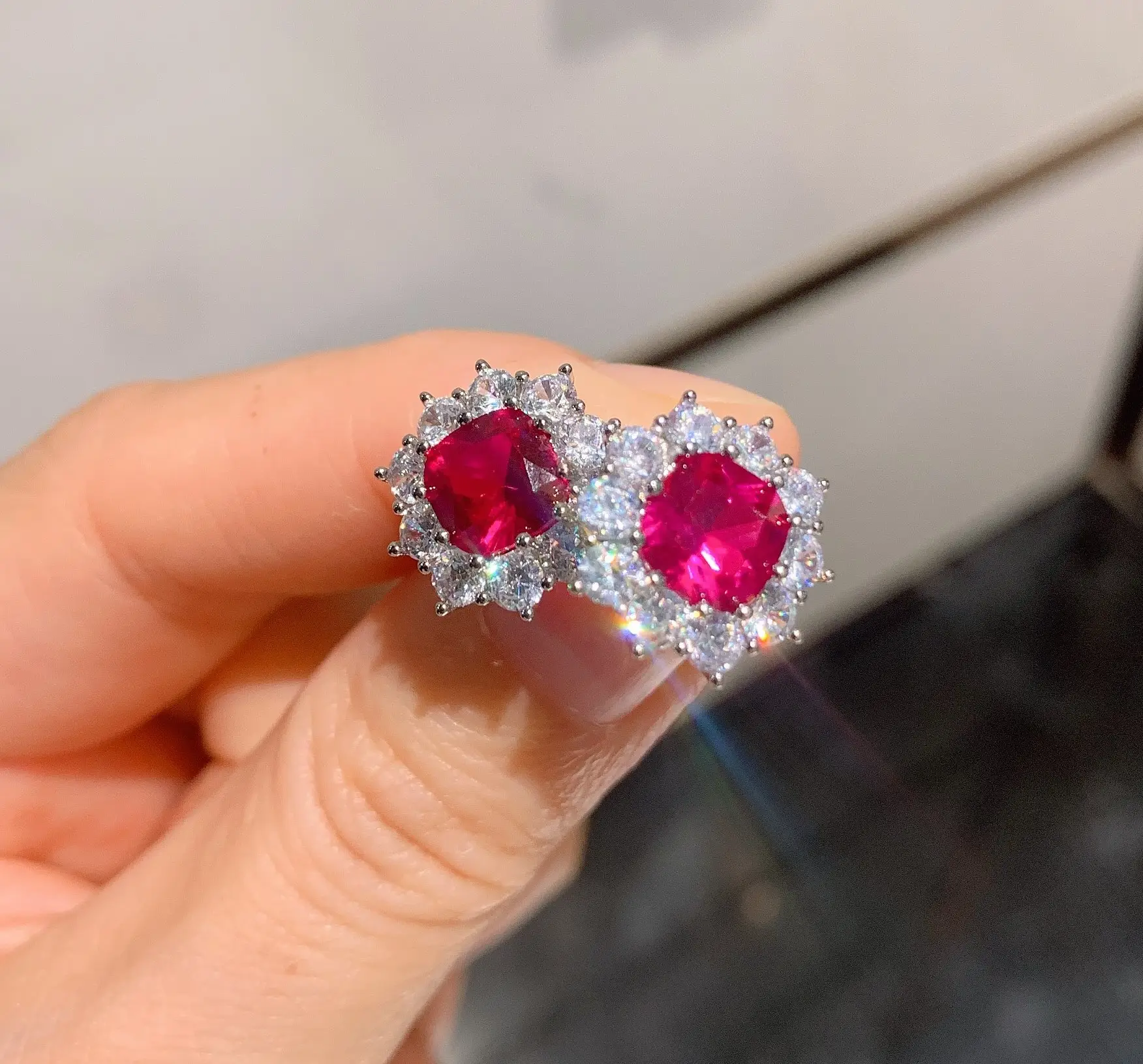 Red Corundum Gemstone Ring for Women - Image 2