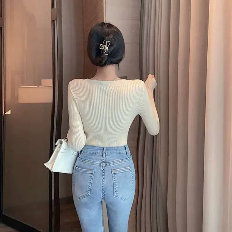 Women Knitted Low Round Neck Sweater Long Sleeve — feature 26