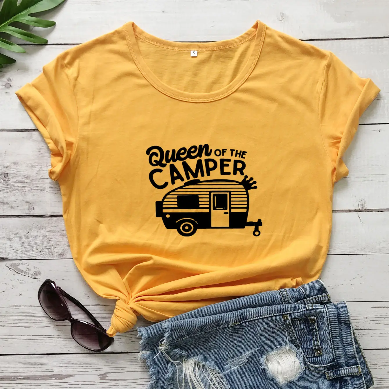 Queen of The Camper T-Shirt Grey Short Sleeve - Image 5