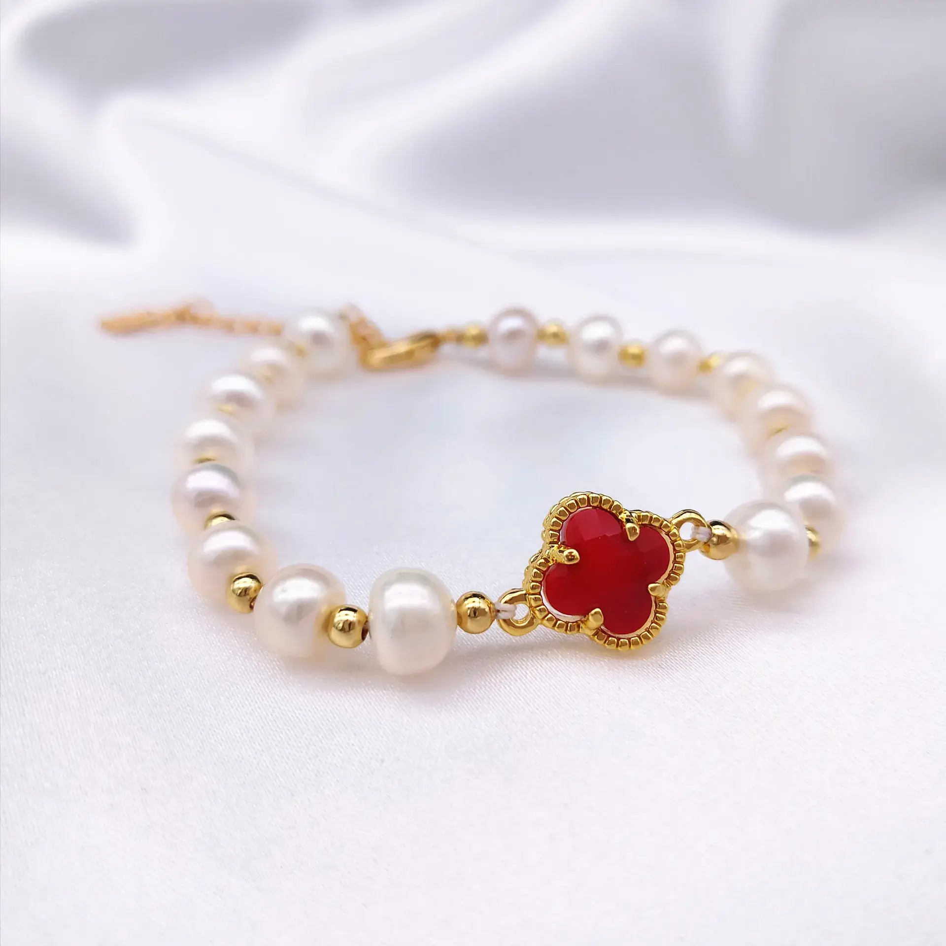 New Freshwater Pearl Bracelet Four-Leaf Clover Gift - Image 3