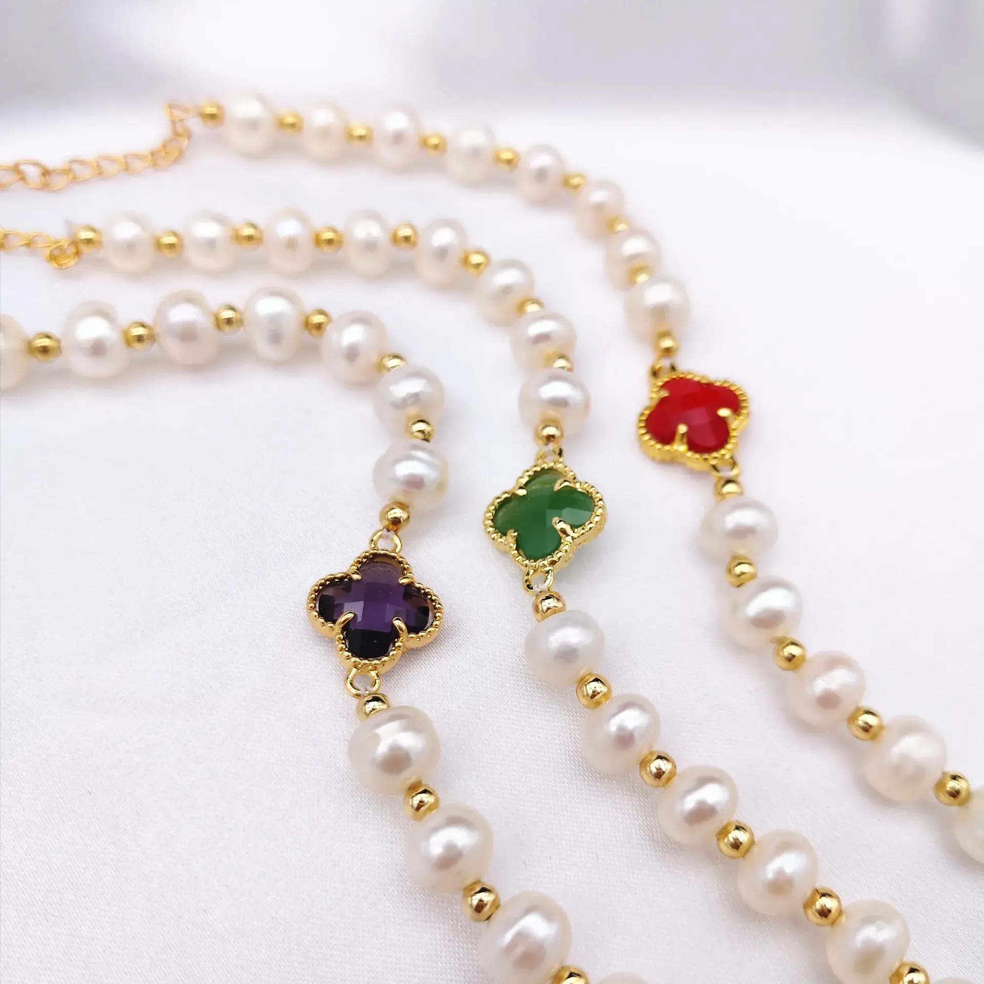 New Freshwater Pearl Bracelet Four-Leaf Clover Gift - Image 4