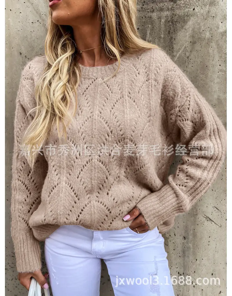 Women's 2021 Hollow Crewneck Sweater White - Image 4