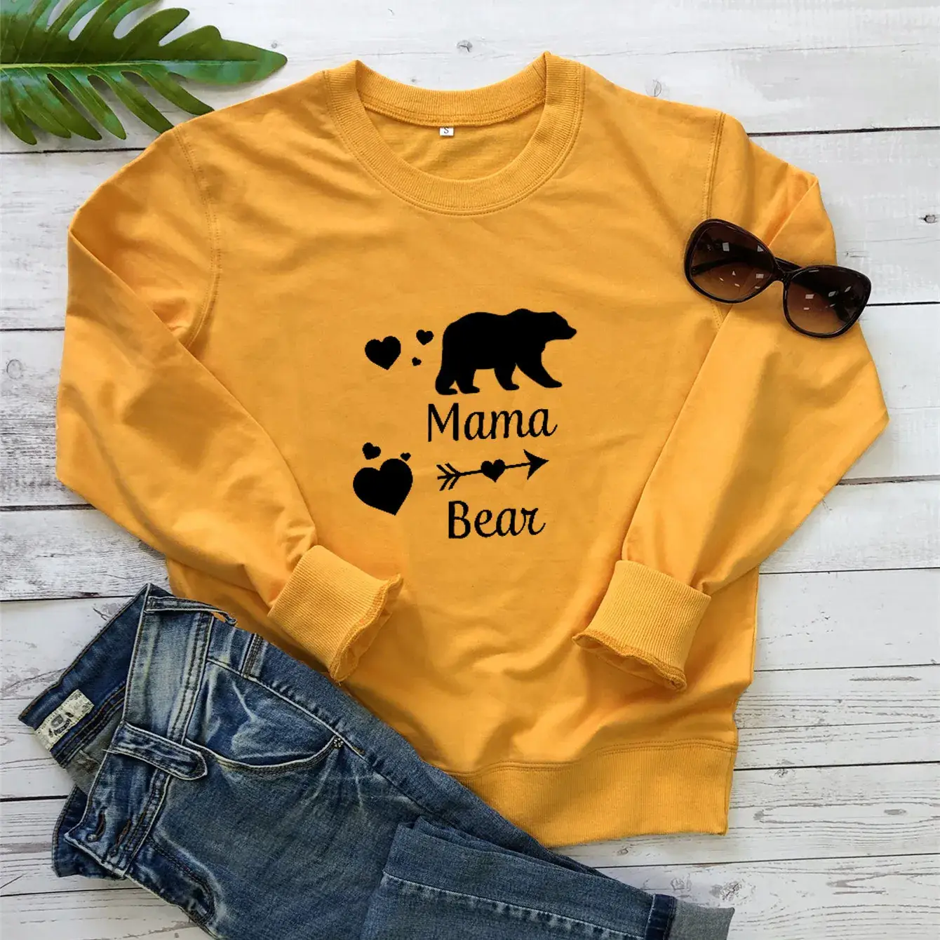 Mama Bear Letter Green Sweatshirt for Women - Image 2