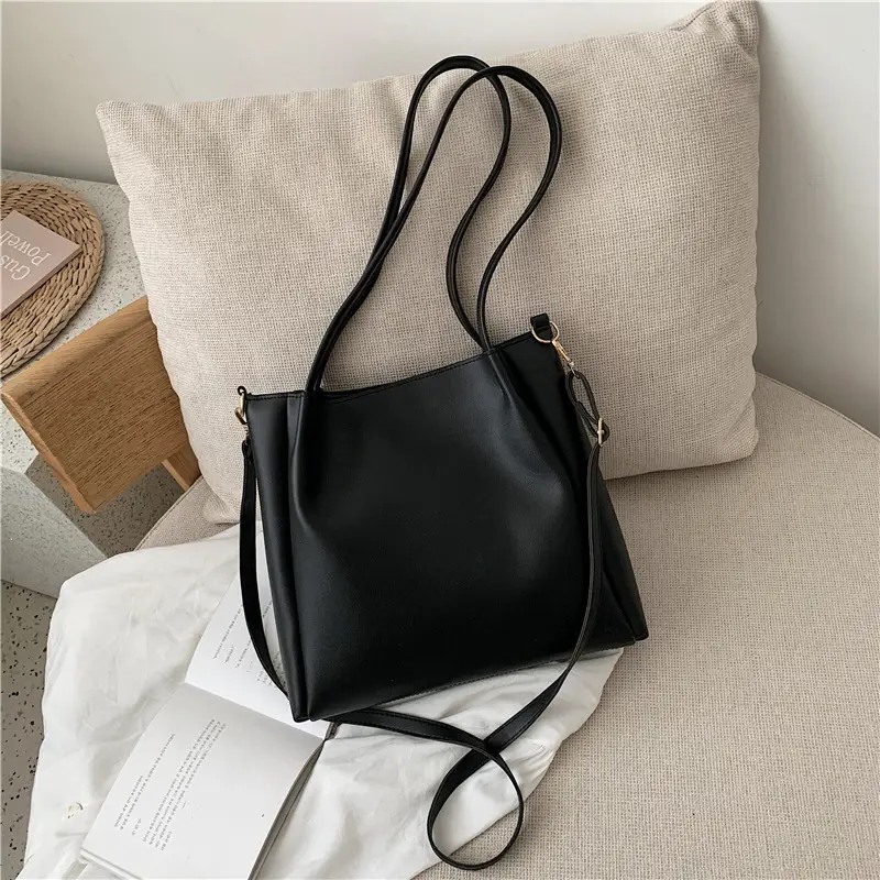 Women Large Capacity Shoulder Bag Korean Style Black - Image 2