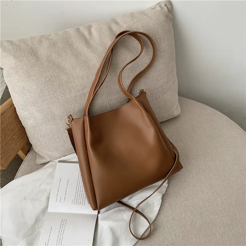 Women Large Capacity Shoulder Bag Korean Style Black - Image 3
