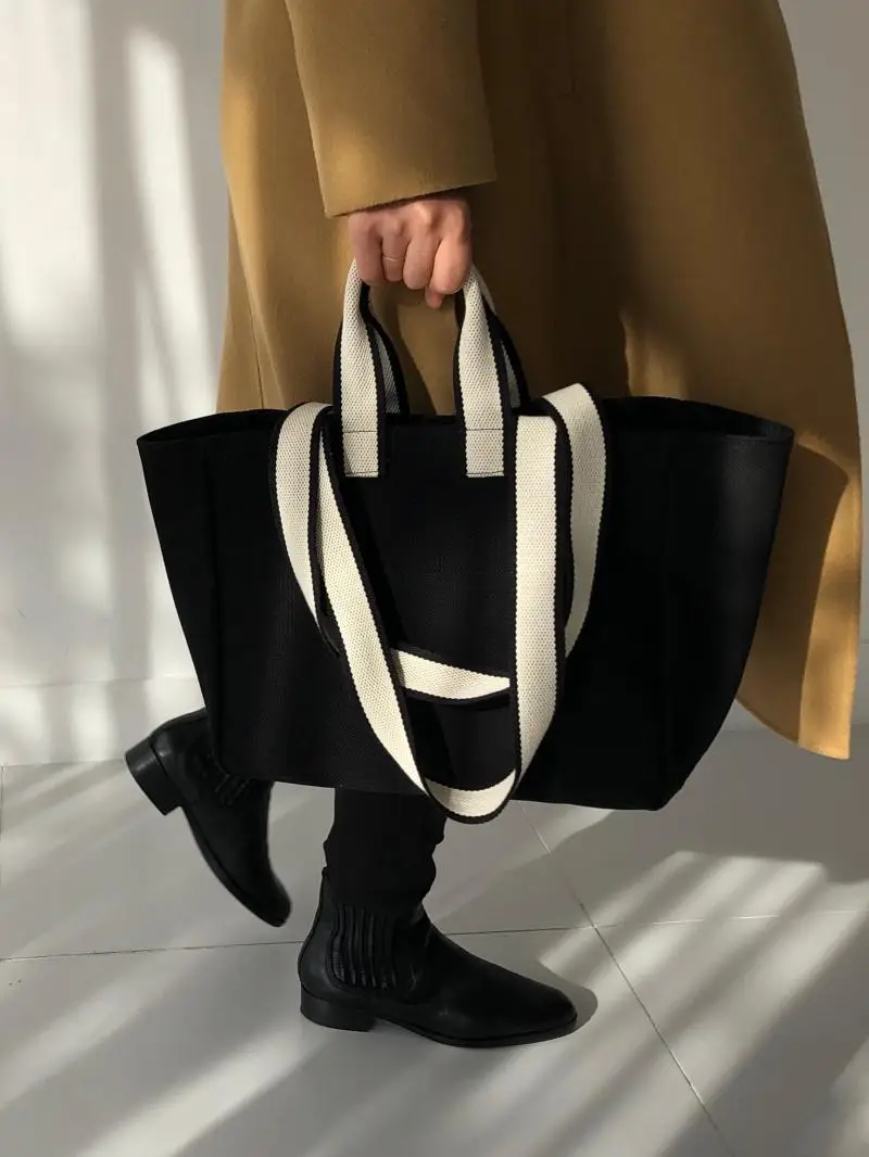 Trendy Canvas Shoulder Bag with Blue Shawl — feature 9