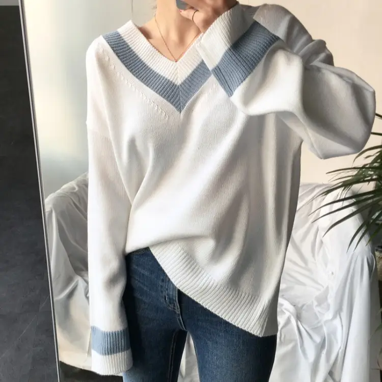 White V-Neck Knit Pullover Women's Sweater 2023 - Image 2