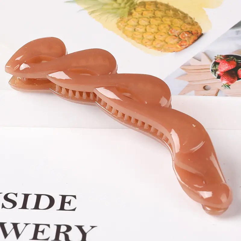 Japanese & Korean Hot-selling Large Ponytail Clip Back Head Top Clip Hollow Long Twisted Claw Clip Elegant Grab Clip All-match Hair Accessories - Image 8
