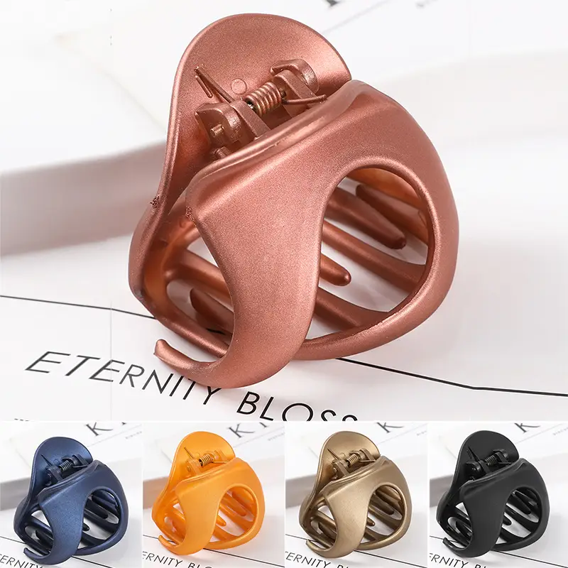 Japanese & Korean Hot-selling Large Ponytail Clip Back Head Top Clip Hollow Long Twisted Claw Clip Elegant Grab Clip All-match Hair Accessories — feature 27