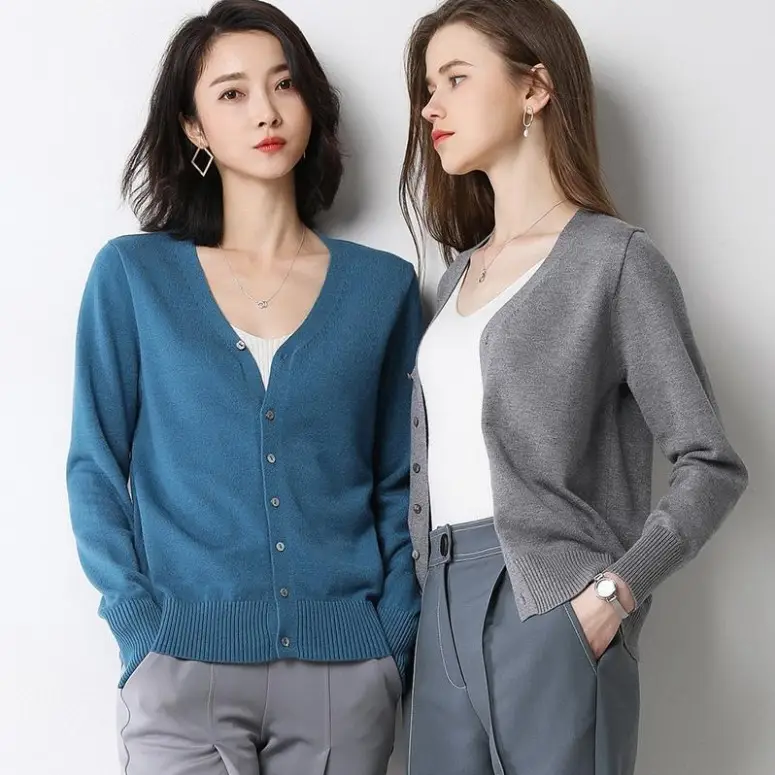 Women V-neck Knitted Cardigan Grey Large - Image 14