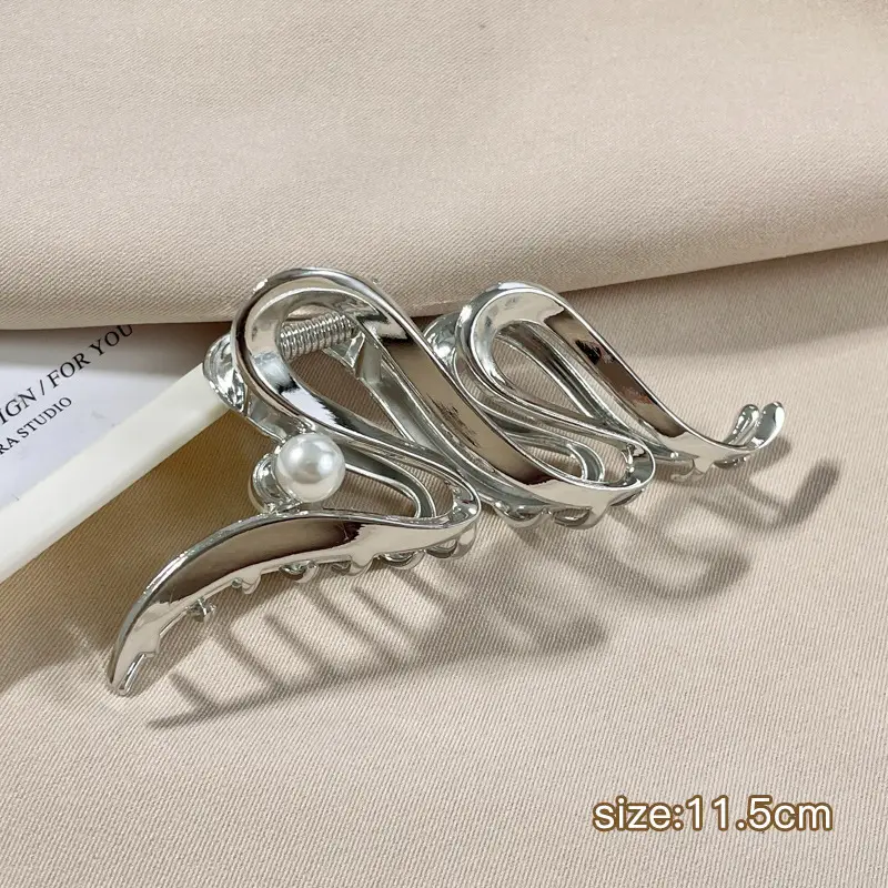 Pearl Flower Hair Clip 11cm Metal Grab - Image 2