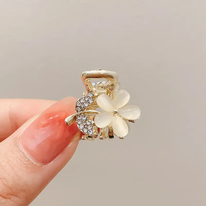 Pearl Flower Hair Clip 11cm Metal Grab - Image 38