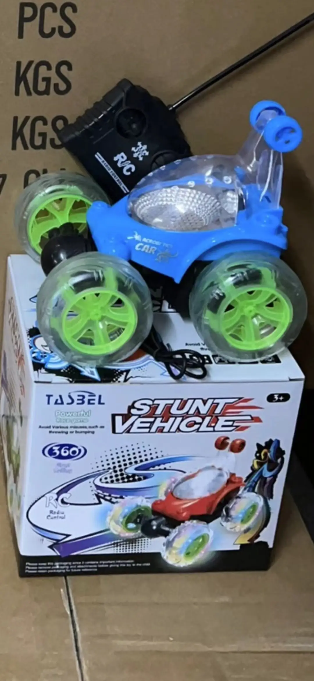 Cross-border charging remote control stunt dump truck large light music 360 degree roll remote control car toys wholesale