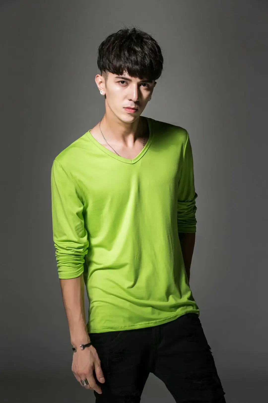 Men's White Slim V-Neck Long Sleeve T-Shirt - Image 28