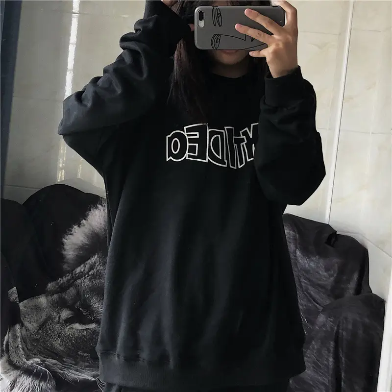 Women Black Graphic Sweatshirt Loose Fit - Image 4