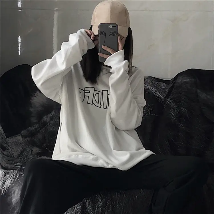 Women Black Graphic Sweatshirt Loose Fit — feature 13