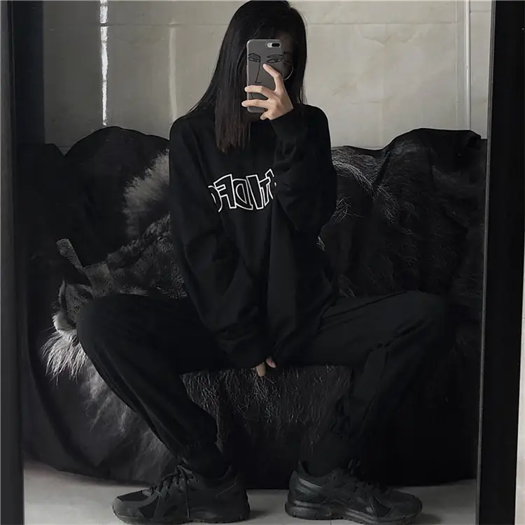 Women Black Graphic Sweatshirt Loose Fit — feature 8