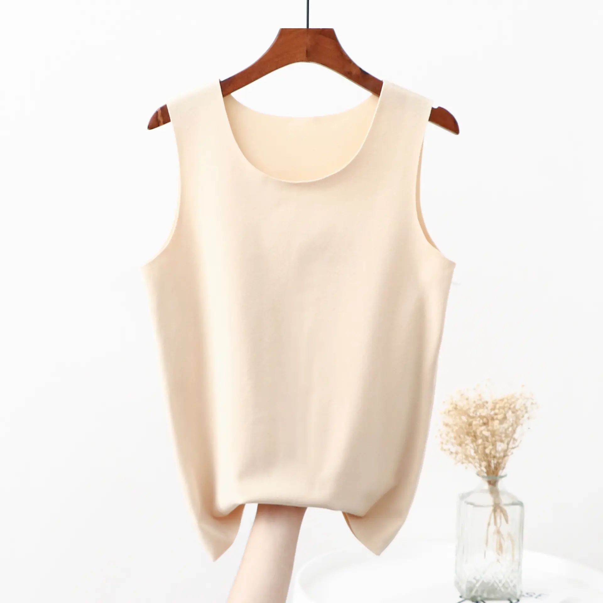 Black Sleeveless V-Neck Warm Vest for Women - Image 3