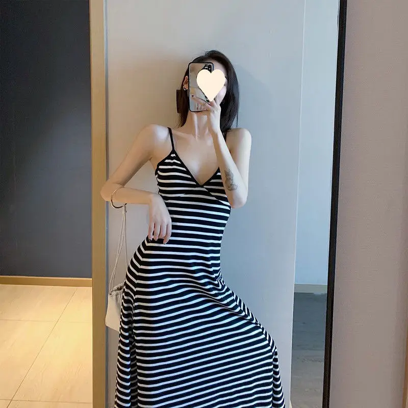 New Sling Dress Black Striped V-Neck Long Side Split — feature 6