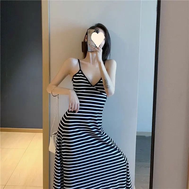 New Sling Dress Black Striped V-Neck Long Side Split — feature 9