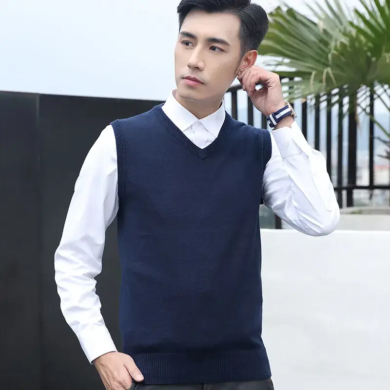 Men's V-neck Wool Vest Grey Slim Fit - Image 2