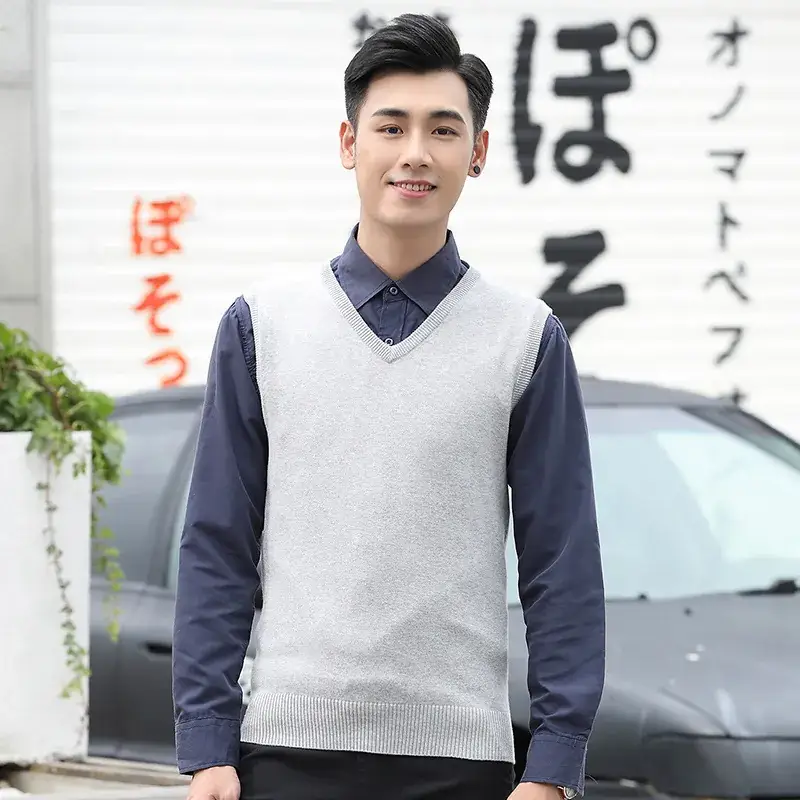 Men's V-neck Wool Vest Grey Slim Fit - Image 4