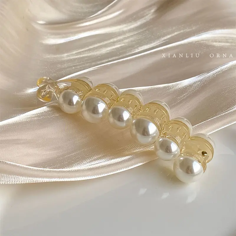 Pearl Clip Hairpin with Vertical Pearl Design - Image 3