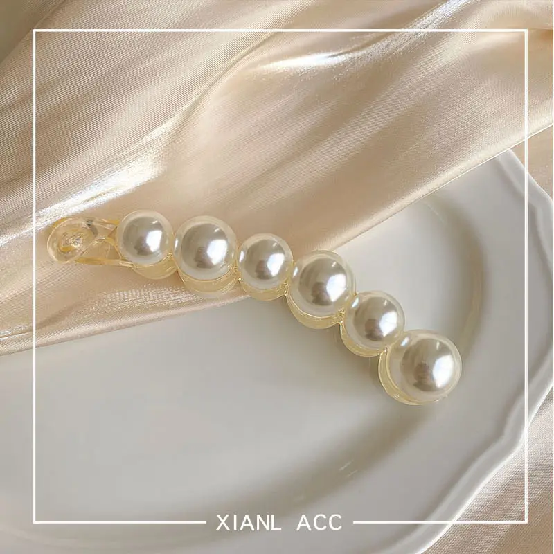 Pearl Clip Hairpin with Vertical Pearl Design - Image 4