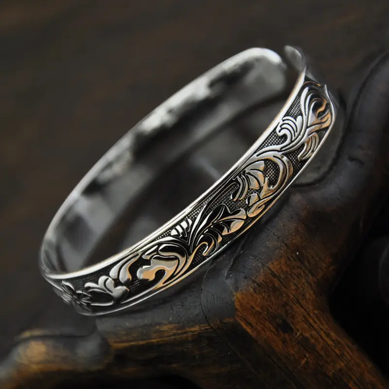 Classic Retro Silver Lotus Leaf Bracelet for Women - Image 2