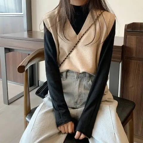 Women V-Neck Knitted Vest Blue Autumn 2025 - Image 3