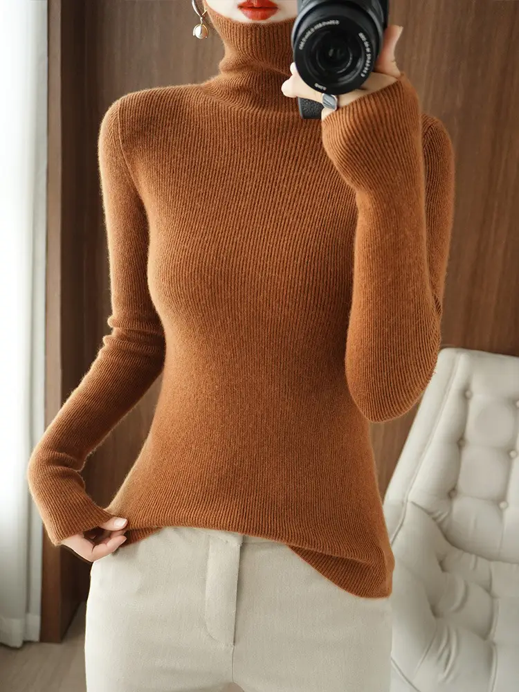 Green Knit Long Sleeve Women's Slim Top - Image 13