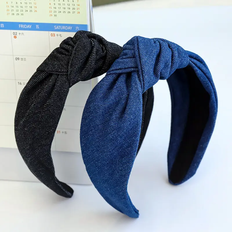 Black Knitted Middle Knot Hairband for Girls