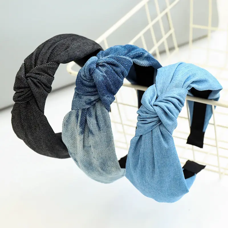 Black Knitted Middle Knot Hairband for Girls