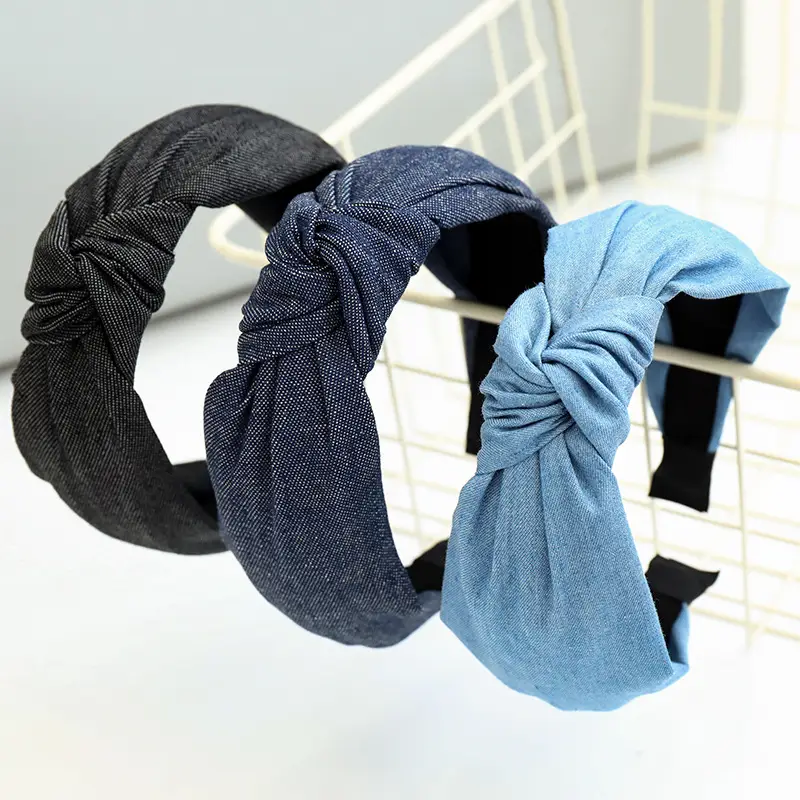 Black Knitted Middle Knot Hairband for Girls