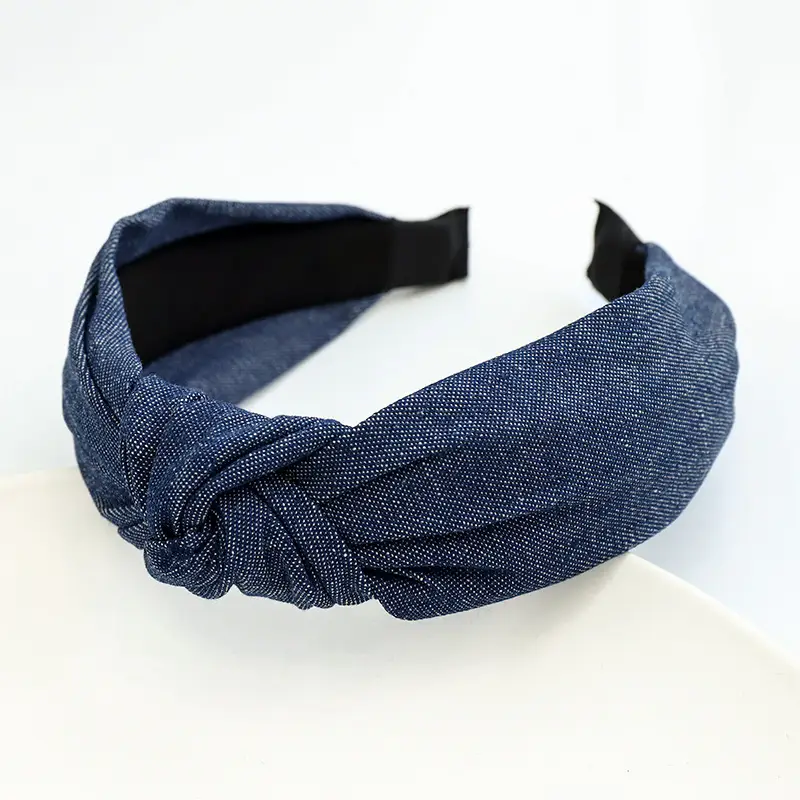 Black Knitted Middle Knot Hairband for Girls