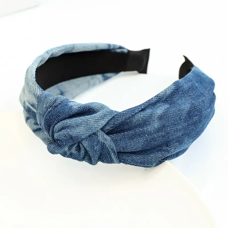 Black Knitted Middle Knot Hairband for Girls