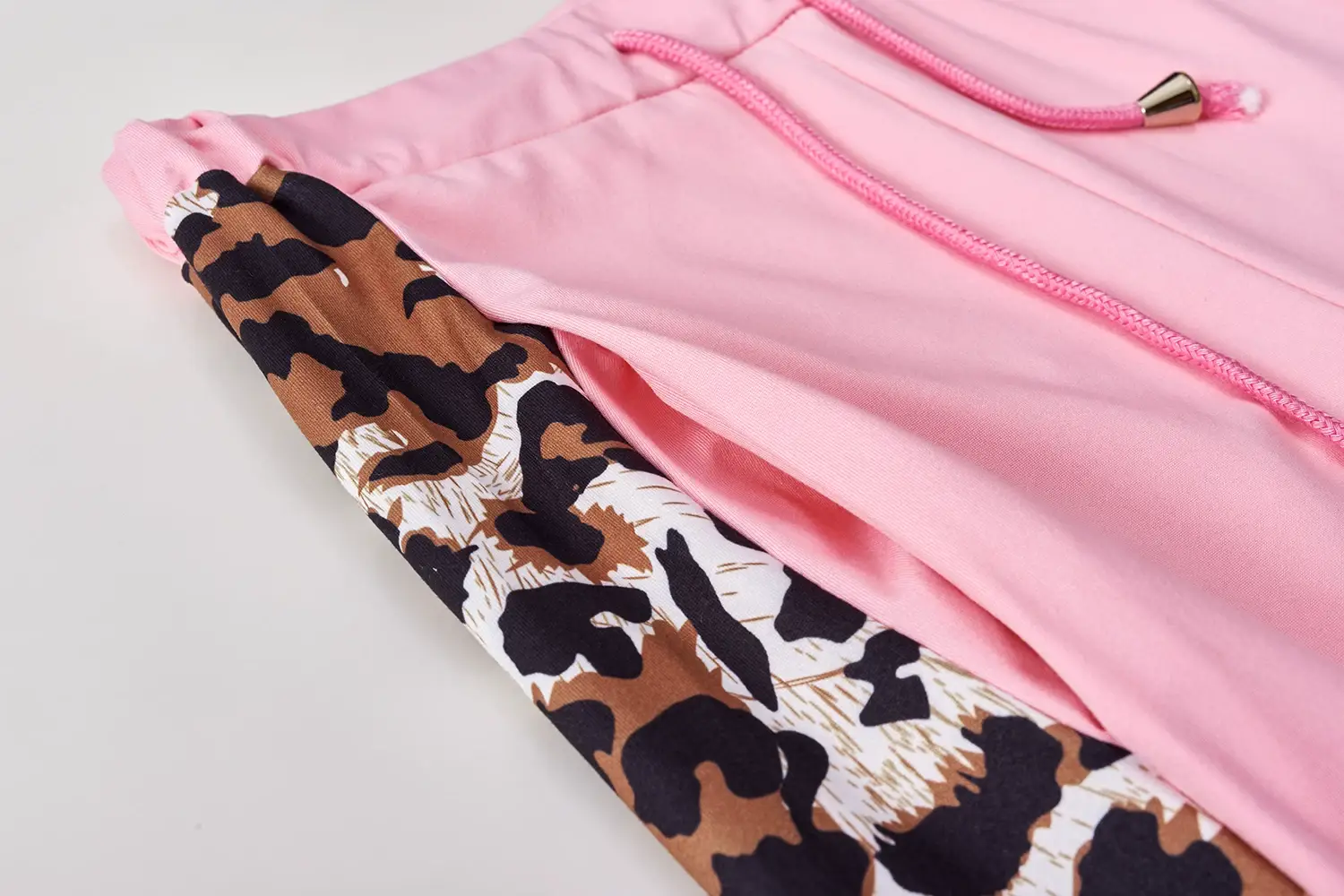 Pink Leopard Print V-Neck Sweatshirt Track Suit for Women — feature 7