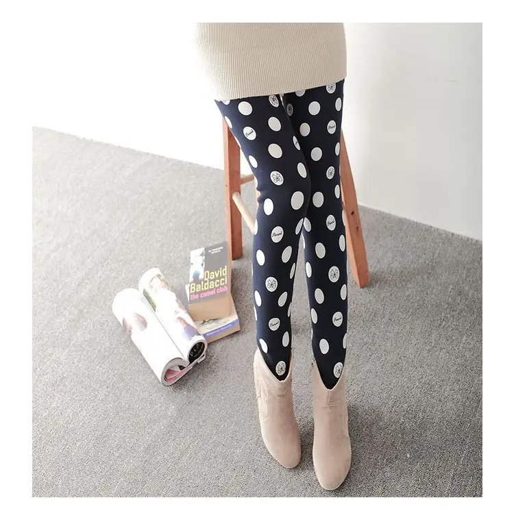 Women's Slim Fit Fawn Leggings with Snowflake Print