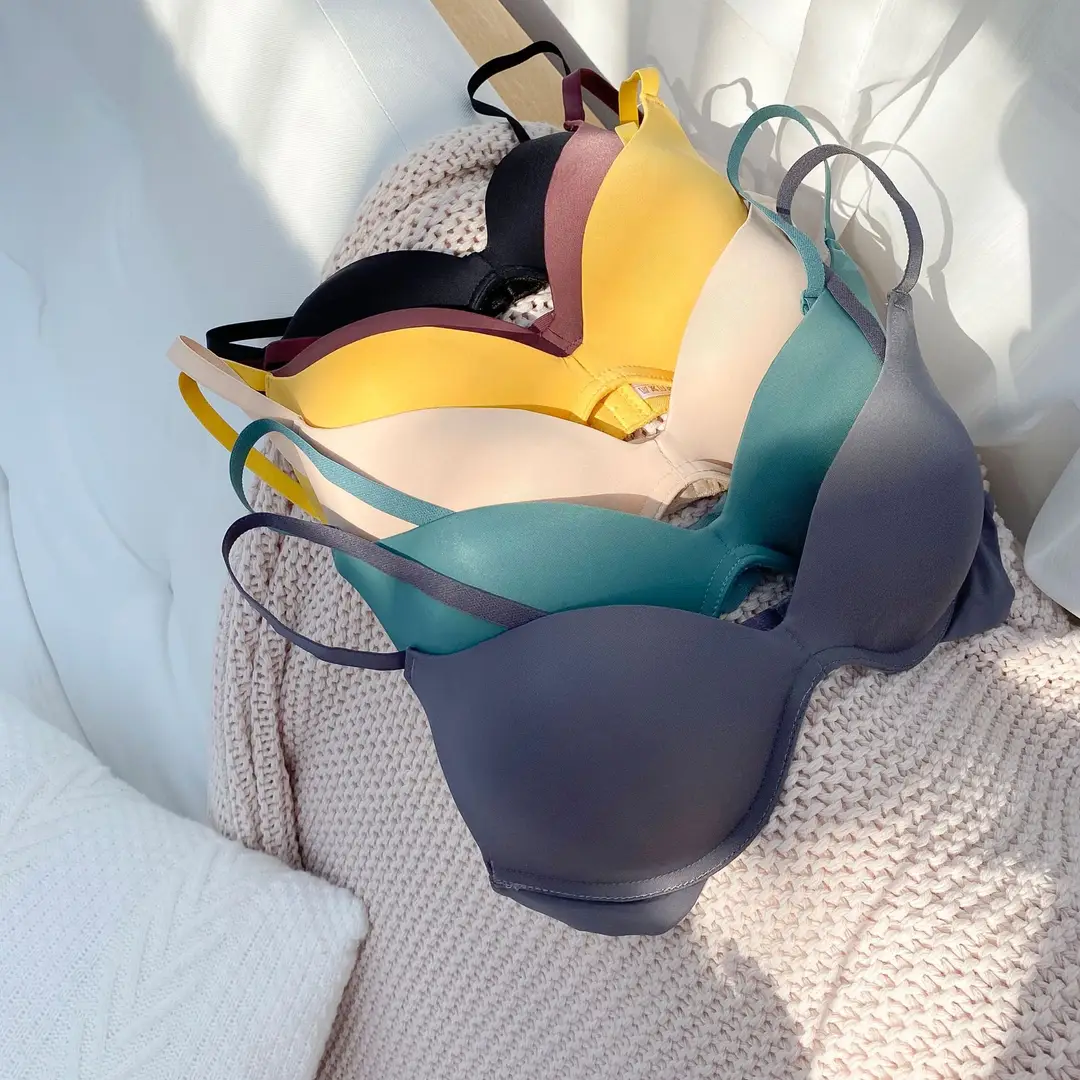 Japanese style simple seamless glossy solid color girl's underwear student summer big chest small chest push up bra women's thin