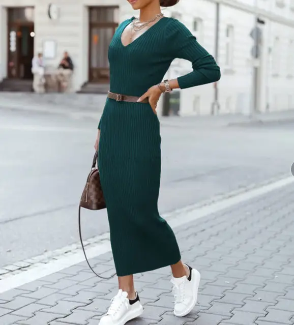Red Long Sleeve V-Neck Dress for Women Large - Image 2