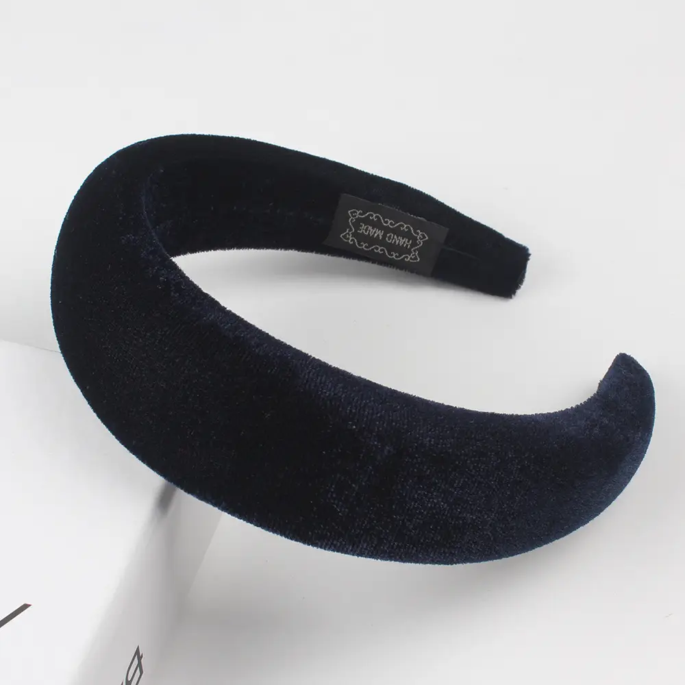Black Fleece Hair Band for Women Winter Use - Image 5