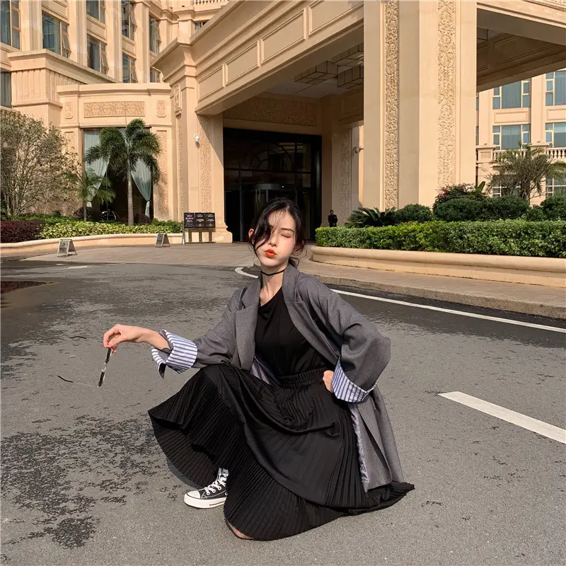 Irregular Pleated Chiffon Skirt White High Waist Autumn 2026 — feature 13