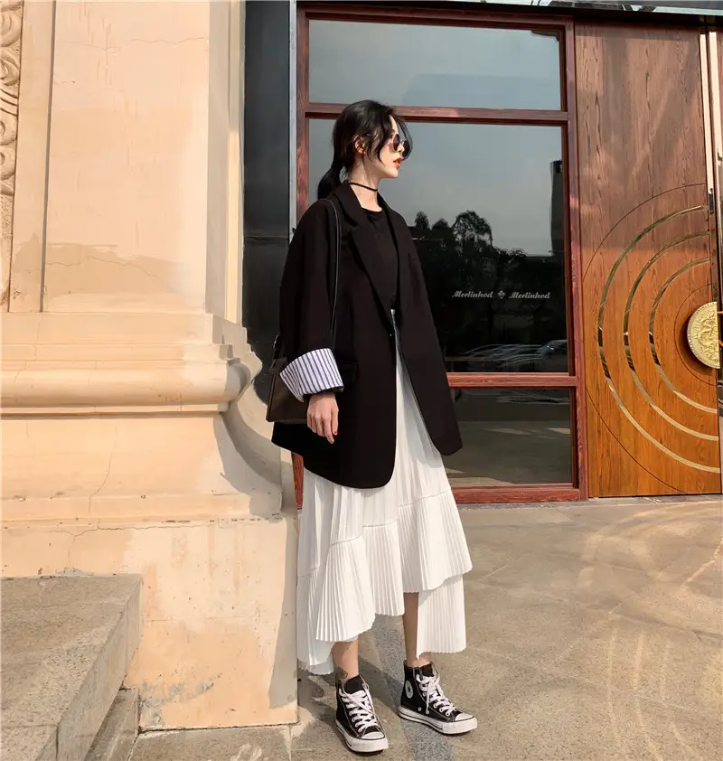 Irregular Pleated Chiffon Skirt White High Waist Autumn 2026 — feature 5